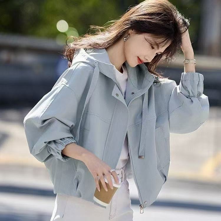 Spring and autumn jackets for women, autumn tops for women, niche design 2026 new hooded petite loose short jacket